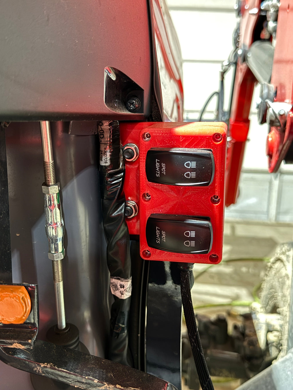 2Series Massey Ferguson   Rocker Switch Box