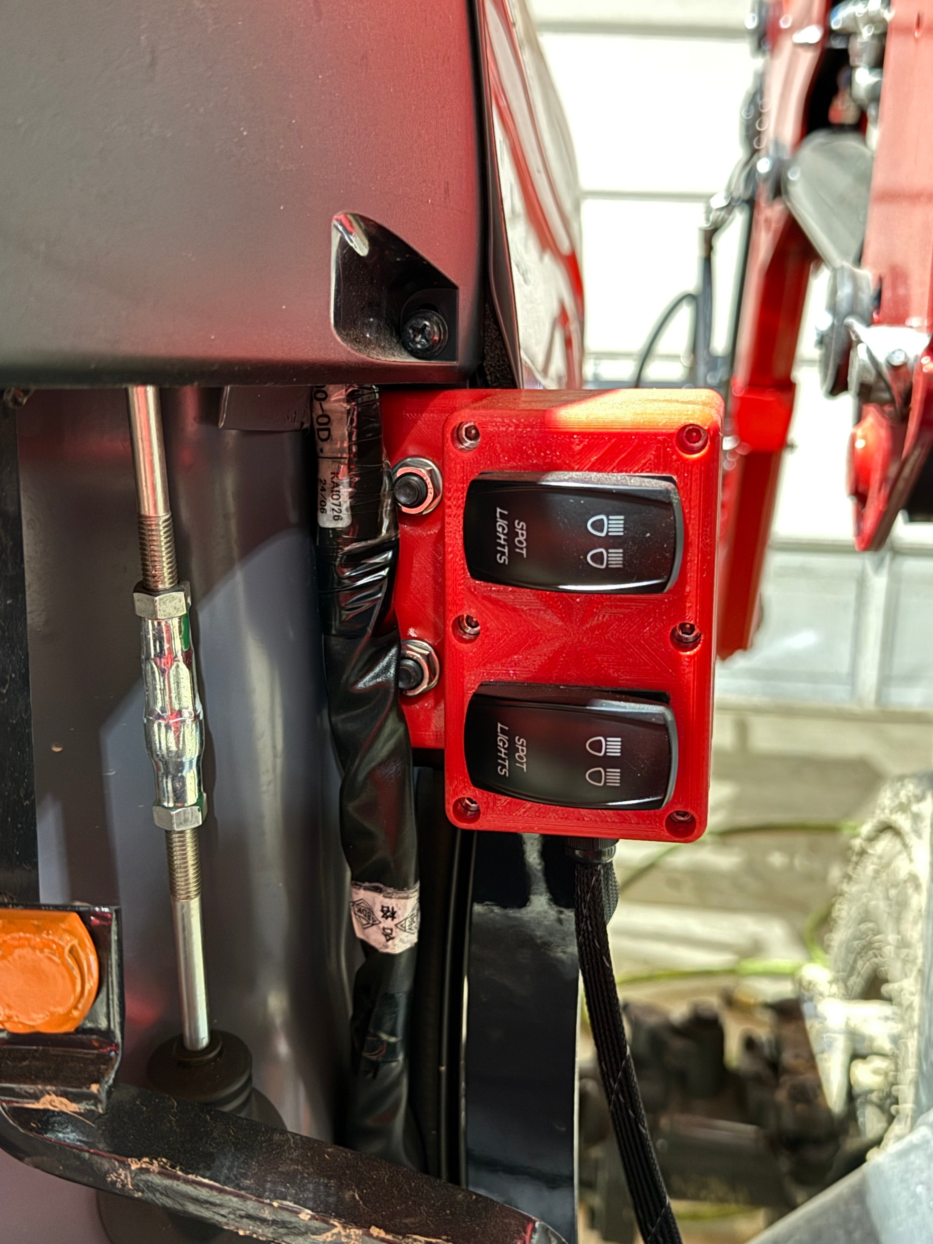 2Series Massey Ferguson   Rocker Switch Box